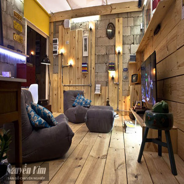 nội thất gỗ khiến phòng trở nên sang trọng