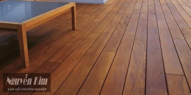 sàn gỗ tự nhiên là gì