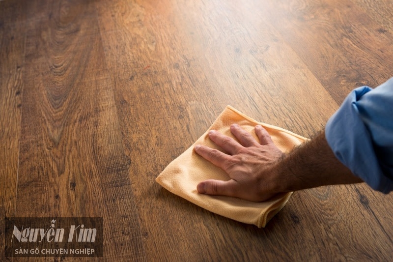 5 Cách chống nồm ẩm cho sàn nhà đơn giản & hiệu quả